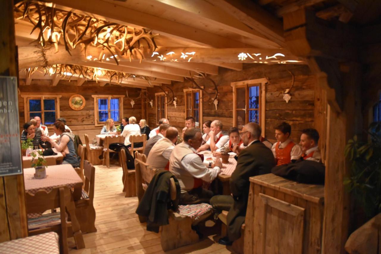 Gasthof Zacherlbraeu Fusch an der Glocknerstraße Eksteriør billede