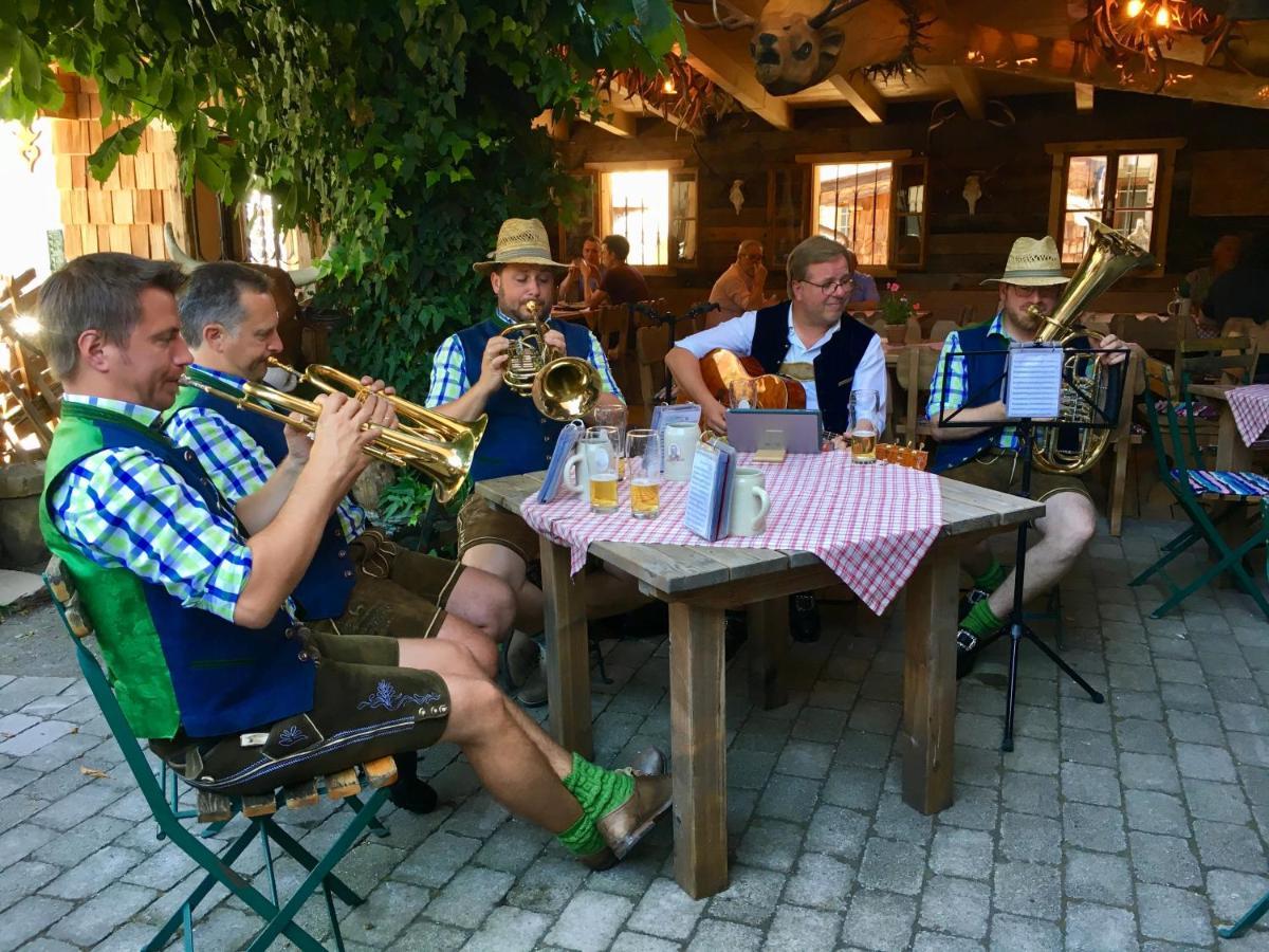 Gasthof Zacherlbraeu Fusch an der Glocknerstraße Eksteriør billede